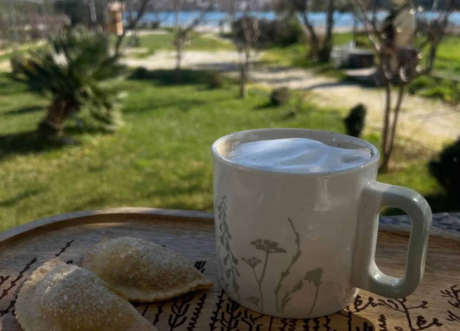 Big Beachfront Apartment Smokvica In Trogir Kroatien
